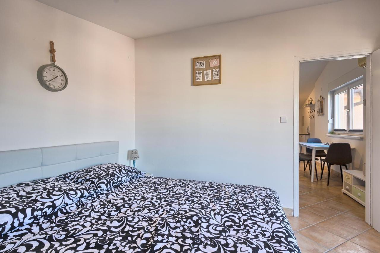 Brijuni Loft Apartment Пула Екстериор снимка